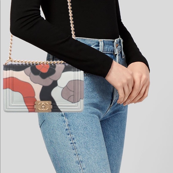 Chanel Boy Bag (Medium) - Picture 6 of 7